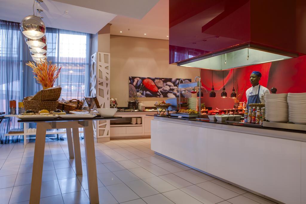 Park Inn Sandton Γιοχάνεσμπουργκ Εξωτερικό φωτογραφία